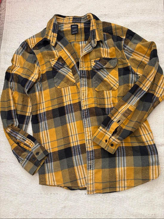 RVCA Other - RVCA Button Down Flannel shirt